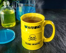 Toxic Tasse